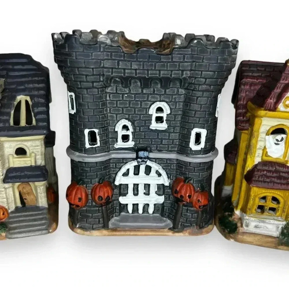 Estates Enchanting Halloween Village Decor Set of 3 Haunted Houses Castle - Picture 3 of 9